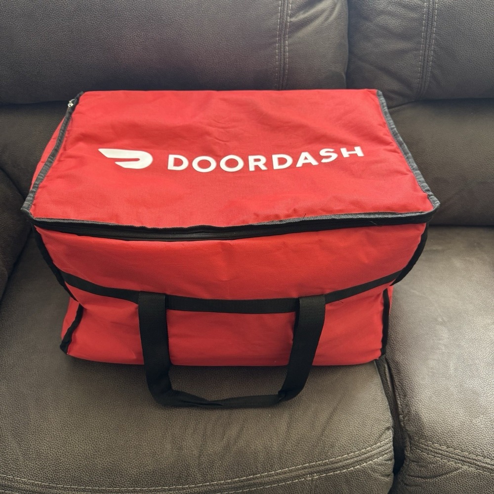 DoorDash Catering XL Thermal Insulated Hot Cold Food Delivery Bag 22x13x13